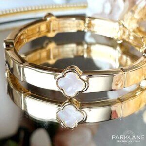 Park Lane Mother of Pearl Quatrefoil Motif Chiffon Bracelet